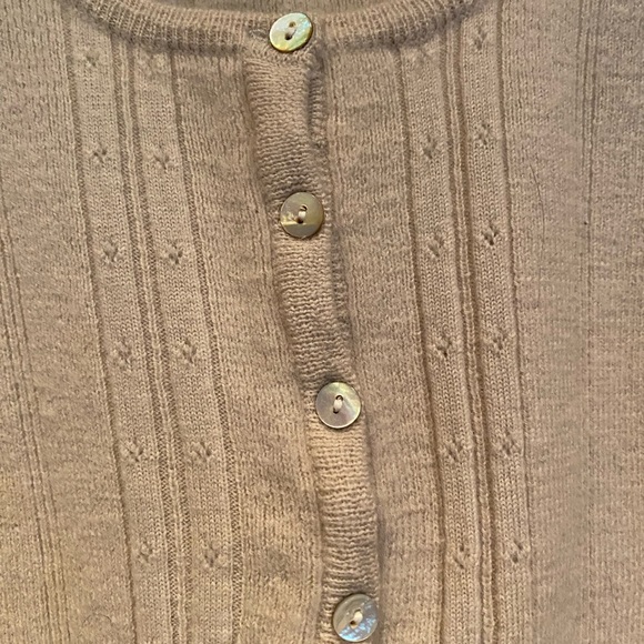 Woman’s sweater by Mercer & Madison. - Picture 7 of 7